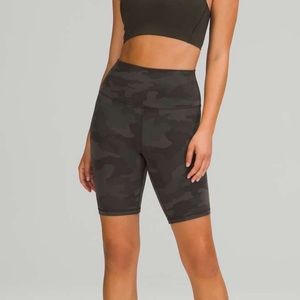 NWT Lululemon Align Bike Short High Rise 8” Size 4 Heritage 365 Camo